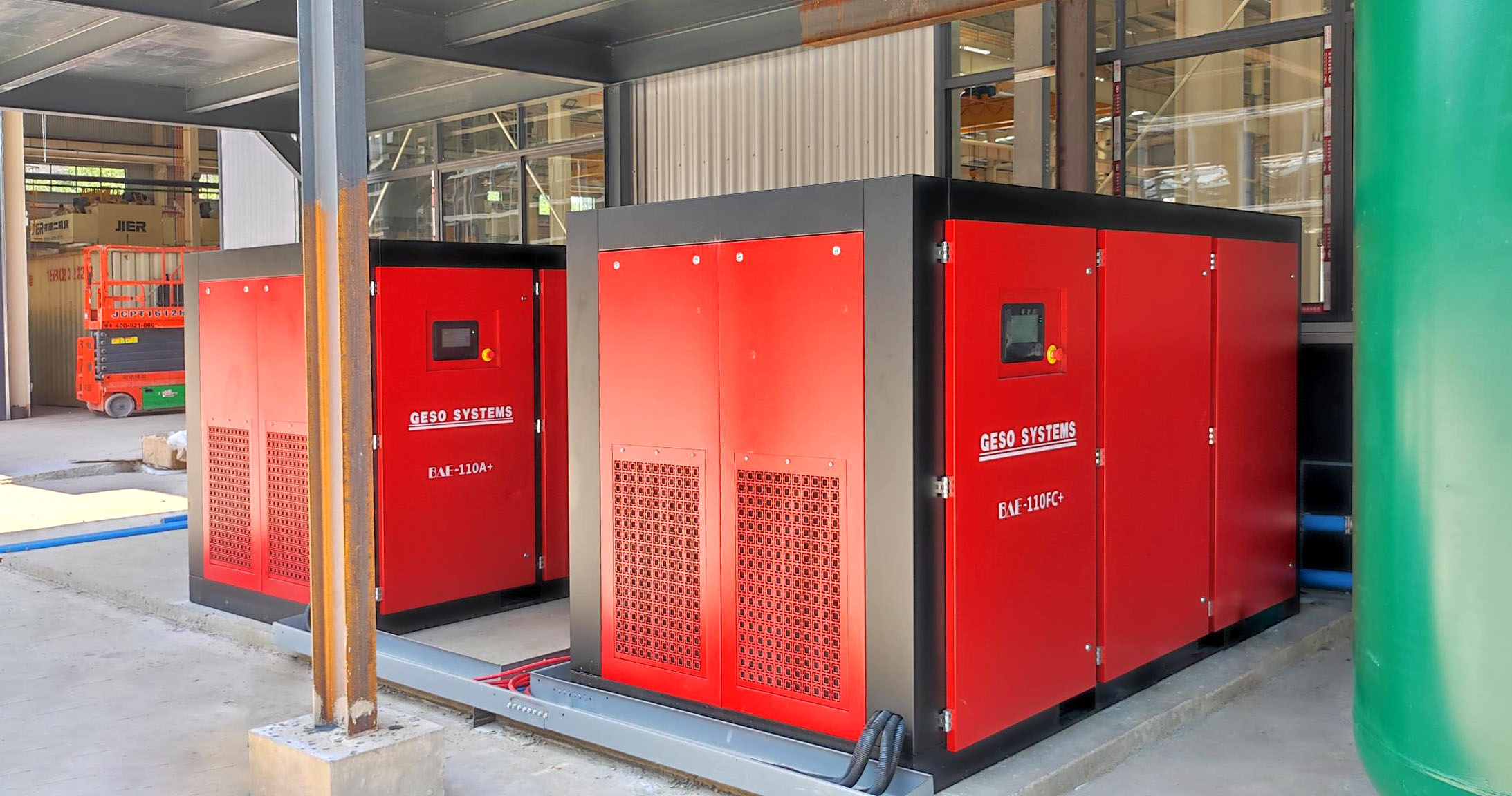 एयर कंप्रेसर पेट्रोकेमिकल उद्योग को कुशल उत्पादन और सुरक्षित संचालन प्राप्त करने में मदद करते हैं।